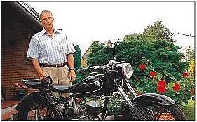 Dietrich v. Feilitsch mit seiner MZ