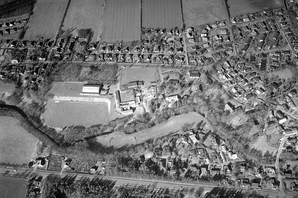 Oeversee 2003, Schule mit Sporthallen